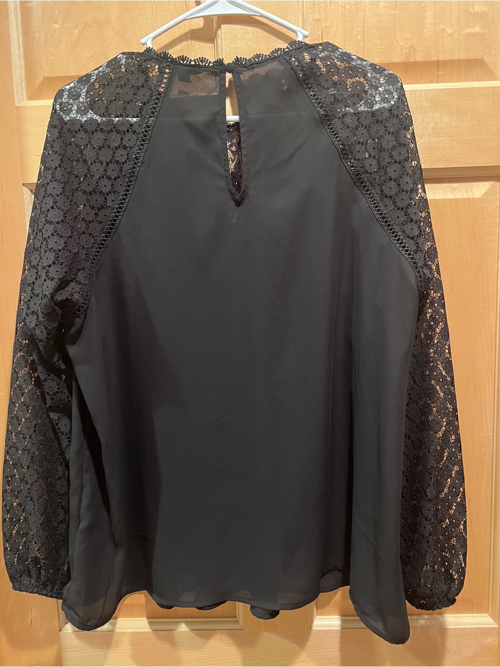 Torrid Deep Black Georgette Lace Yoke Mix Sleeve Blouse Sz 0 Whimsigoth Whitchy - Picture 3 of 15